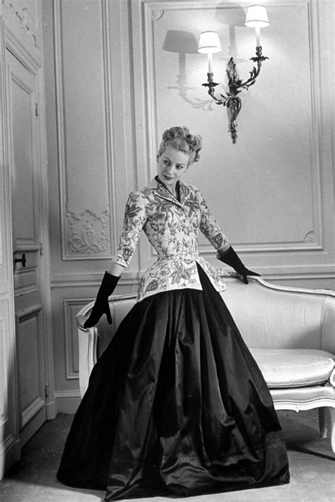 christian dior 40s|christian dior 1947 fashion style.